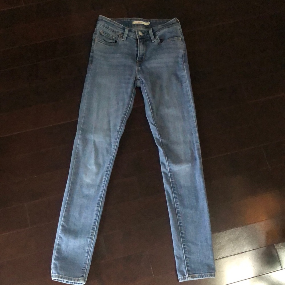 Levi jeans